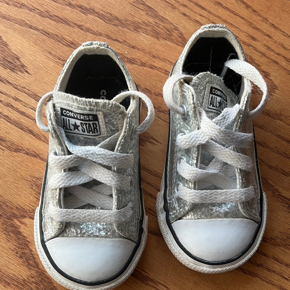 Converse Toddler Glittery Silver size 5, 12.5cm like new
